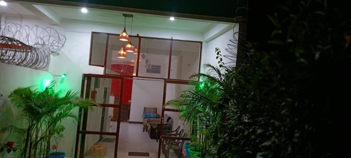 Shree Gorakhnath Guest House Ayodhya Exterior foto