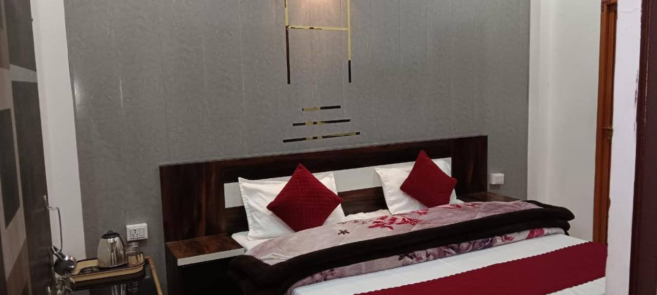 Shree Gorakhnath Guest House Ayodhya Exterior foto