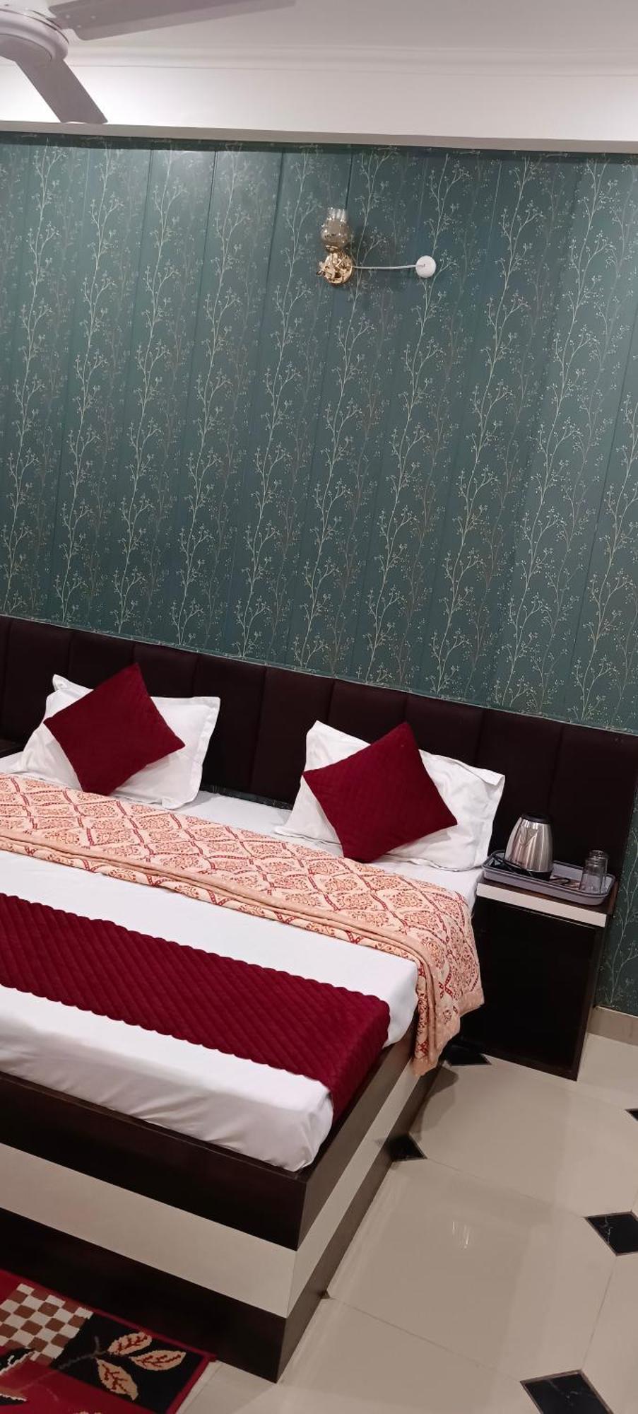 Shree Gorakhnath Guest House Ayodhya Exterior foto